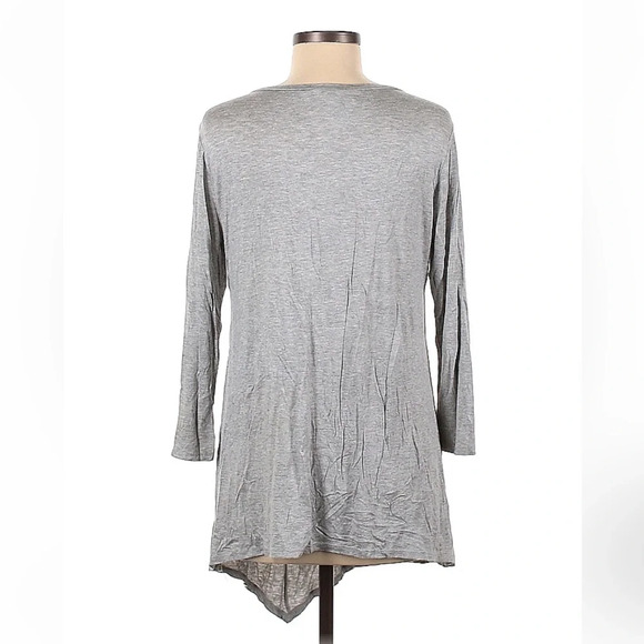 Brenda’s 3/4 sleeve Top Medium - Picture 2 of 3